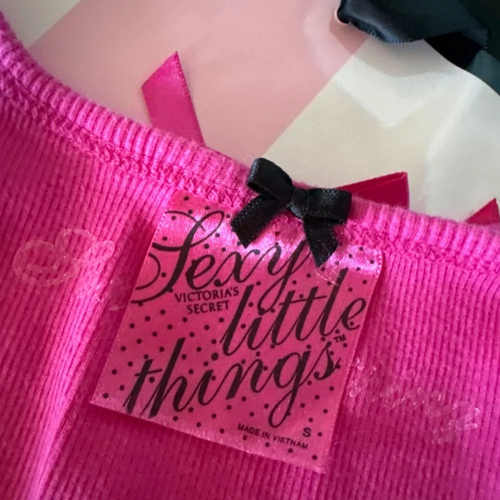 Victoria Secret Top - Picture 6 of 7